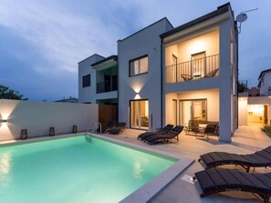 Beheizter Pool