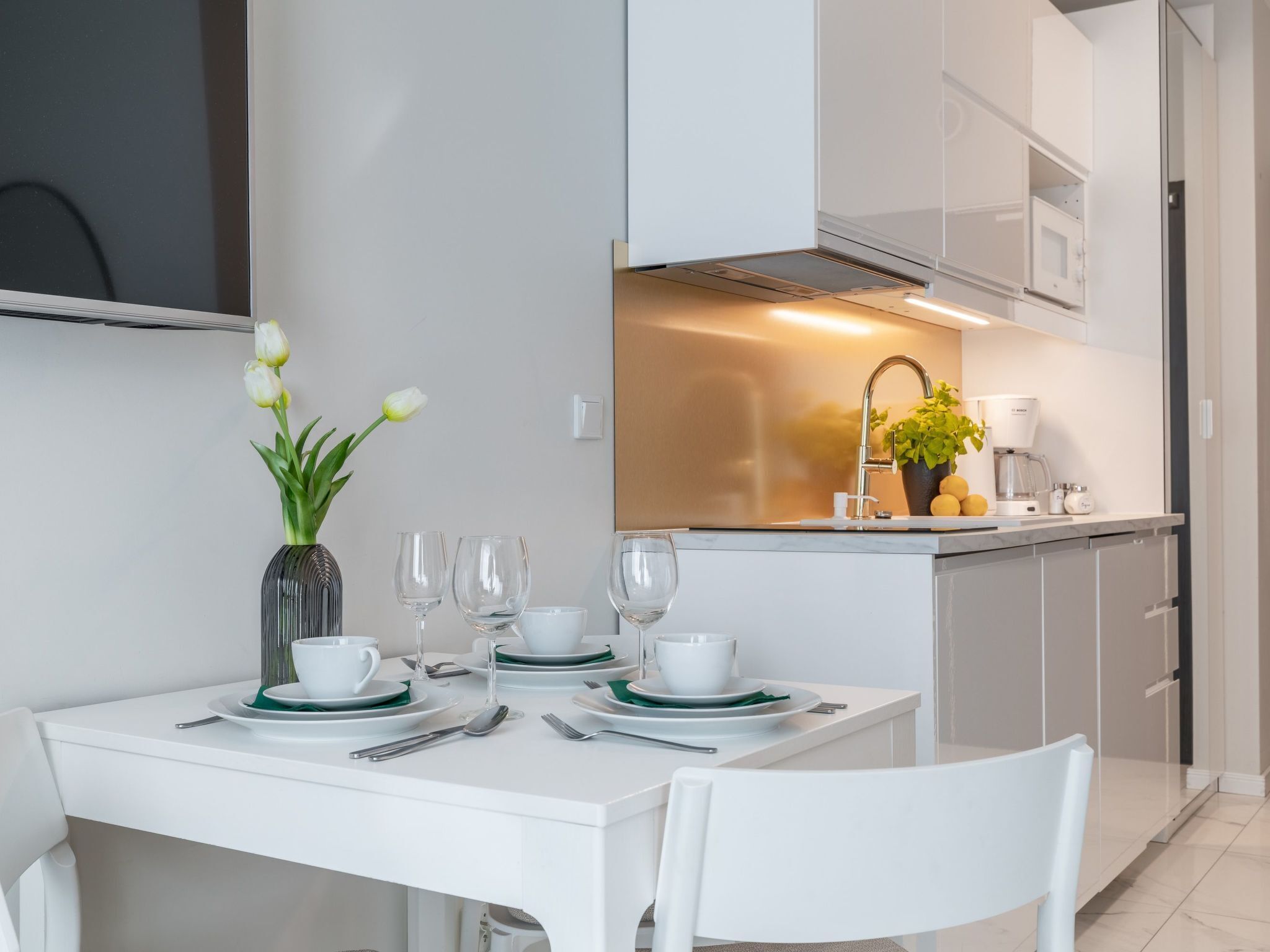 Réfrigérateur, micro-ondes, lave-vaisselle