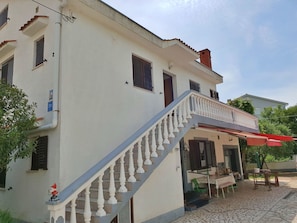 Exterior - Apartment Bijelic - mit Balkon, 480 m vom Meer by Interhome (Polje)