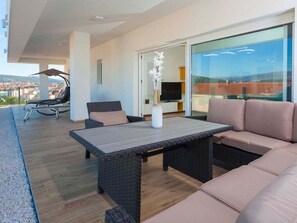 Outdoor dining - Luxus-Wohnung Solis by Interhome (Trogir/Okrug Donji)