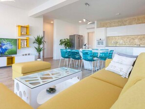 TV - Luxus-Wohnung Solis by Interhome (Trogir/Okrug Donji)