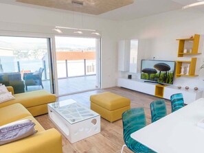 TV - Luxus-Wohnung Solis by Interhome (Trogir/Okrug Donji)