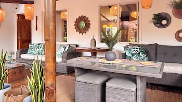 Casa Deluxe, vista giardino | Terrazza/patio