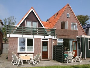 Exterior - Ferienvilla mit Garten, Grill und Terrasse by Interhome (Egmond aan Zee)