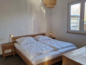 Room - A 17 mit eigenem exklusivem Zugang zum Binnensee by Interhome (Burhave)