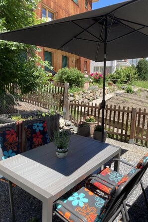 Outdoor dining - Chasa Raffainer by Interhome (Ftan)