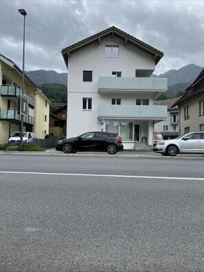 Exterior - Appartement mit privatem Parkplatz by Interhome (Unterterzen)