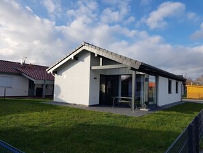 Exterior - N11 Ferienhaus mit Garten in Eckwarderhörne by Interhome (Burhave)