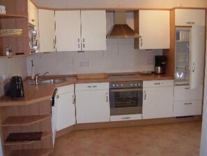 Fridge, microwave, oven, dishwasher - Bungalow Meeresbrise mit WLAN by Interhome (Burhave)