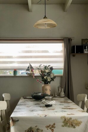 Dining - mit privatem Garten und Terrasse by Interhome (Egmond aan Zee)