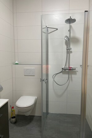 Bathroom - K3 Ferienhaus Eul by Interhome (Burhave)