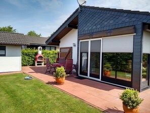 Terrace/patio - Eul Ferienhaus F5 by Interhome (Burhave)