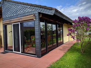 Exterior detail - Eul Ferienhaus F5 by Interhome (Burhave)
