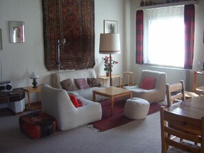 TV - Erlenstrasse 2 (Reichwald) by Interhome (Sörenberg)