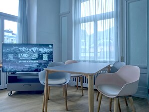 Dining - Bank House Apt.XL105 by Interhome (Interlaken)