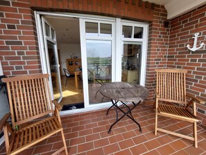 Outdoor dining - FeWo Hafenkieker by Interhome (Burhave)