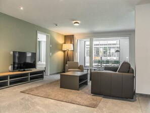 TV - Apartment JungfrauCenter Roteflue by Interhome (Interlaken)