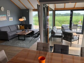 Living area - G15 Haus mit Whirlwanne direkt an der Nordseeküs by Interhome (Burhave)