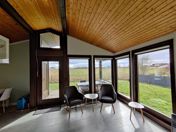 Interior - Haus F 21, Randlage mit Wiesenweitblick eingezäu by Interhome (Burhave)
