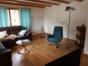 TV - Wintersport Flims/Laax, Obersaxen, Brigels by Interhome (Ruschein)