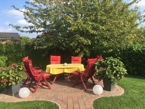 Outdoor dining - Gemütliche Ferienwohnung Sabine in Burhave by Interhome (Burhave)