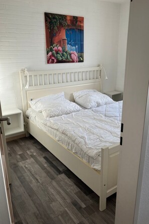 Internet - Schönes Ferienhaus in Tossens mit Schönem Garten by Interhome (Burhave)