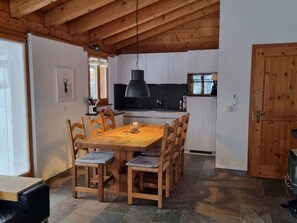 Dining - Chalet Brambrüesch by Interhome (MALIX)