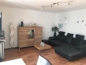 TV, DVD player - Nordsee Sternchen by Interhome (Burhave)