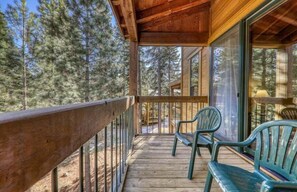 Property grounds - Mountain Bike delight for summer in our Northstar Cozy Condo (Truckee)