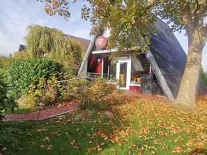 Exterior - in Fedderwardersiel mit Garten by Interhome (Burhave)