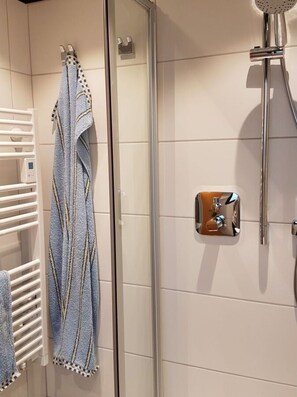 Bathroom - Mein Hus by Interhome (Burhave)
