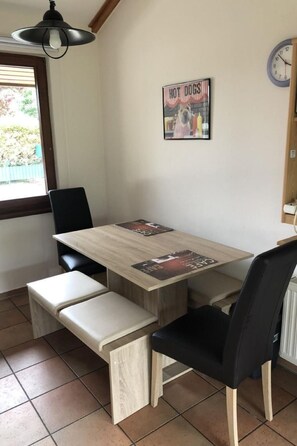 Dining - K5 Haus in Eckwarderhörne mit Terrasse und Garte by Interhome (Burhave)