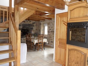 Dining - Gîte du four à pain (Unterkunft im Brotofen) by Interhome (Cléden Cap Sizun)
