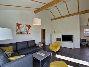 Living area - G20 Ferienhaus mit Wintergarten in Eckwarderhörn by Interhome (Burhave)