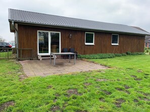 Outdoor dining - Hof Hinloopen by Interhome (Burhave)