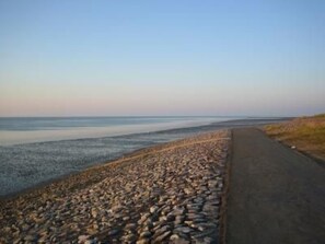 Beach - in Eckwarden mit Terrasse by Interhome (Burhave)
