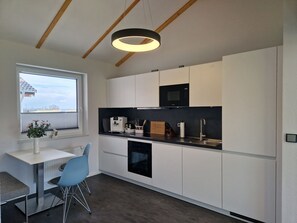 Fridge, microwave, oven, dishwasher - G26 Haus mit tollem Ausblick in Eckwarderhörne by Interhome (Burhave)