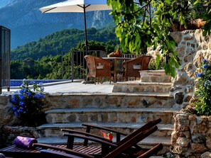 Terrace/patio - Charmantes Steinhaus mit Pool und Meerblick by Interhome (Tučepi)