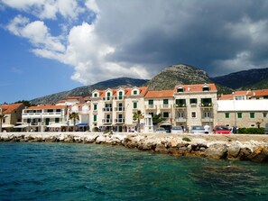 Exterior - in Bol mit privatem Parkplatz by Interhome (Brač/Bol)