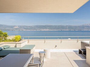 Terrace/patio - Luxuriöse Villa Terra by Interhome (Trogir/Slatine)