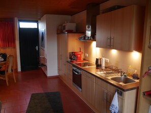 Fridge, microwave, oven, dishwasher - Raubmöwe by Interhome (Burhave)