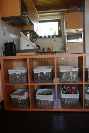 Fridge, microwave, oven, dishwasher - Lachmöwe by Interhome (Burhave)