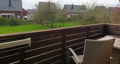 Kajüte in Fedderwardersiel by Interhome