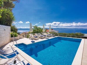 Pool - Appartement "Zorka" mit Blick auf das Wasser by Interhome (Omiš)