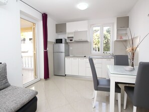 Interior - Gorica 1 A2+1 br.4 by Interhome (Krk/Baška)
