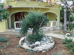 Exterior detail - in Baška mit Eigenem Balkon by Interhome (Krk/Baška)