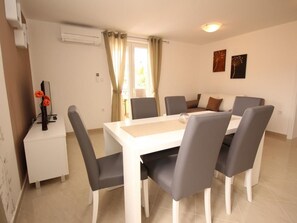 Dining - Gorica 2 by Interhome (Krk/Baška)