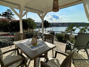 Outdoor dining - Apartment Gorisek mit Meerblick by Interhome (Polje)