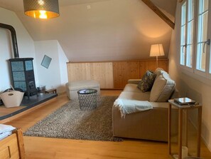 Living area - Chalet in der Natur by Interhome (Walkringen)