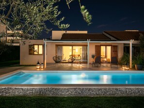 Pool - Ferienvilla Desire by Interhome (Novigrad (Istra))